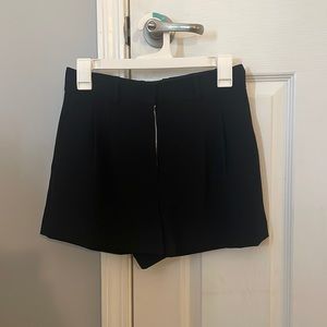 Aritiza 3 inch babaton effortless shorts size four